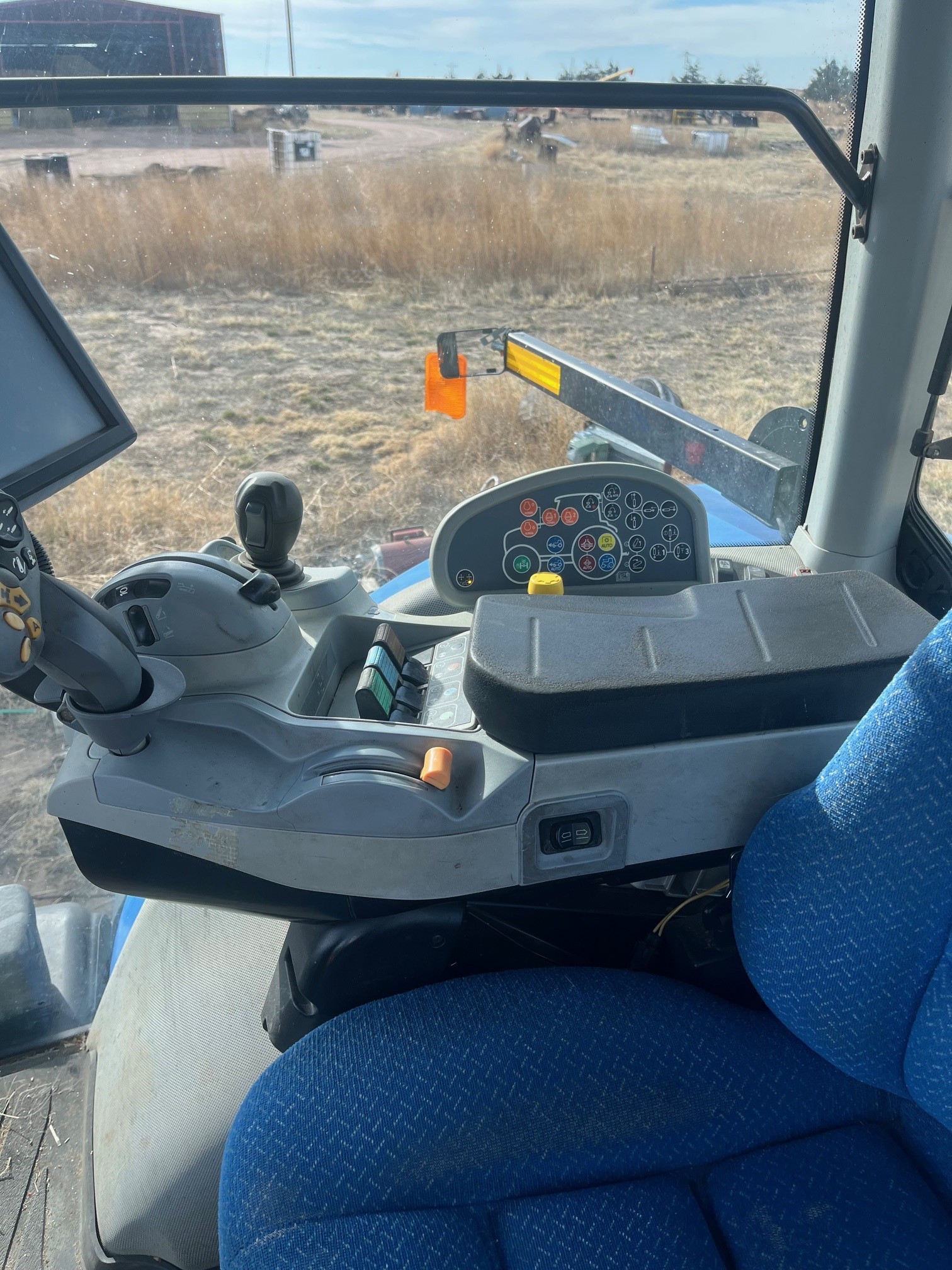 2013 New Holland T8.390 Tractor