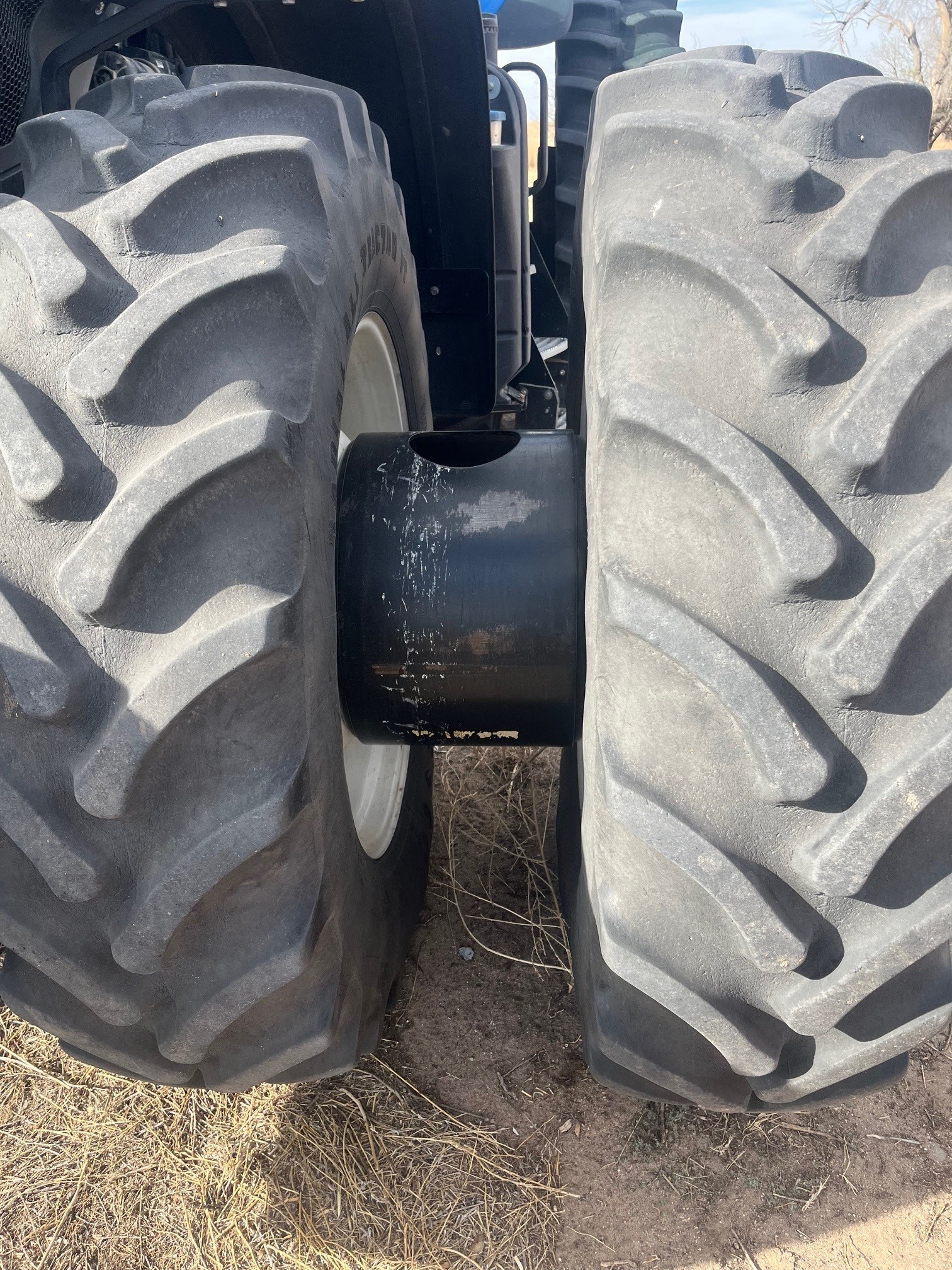 2013 New Holland T8.390 Tractor