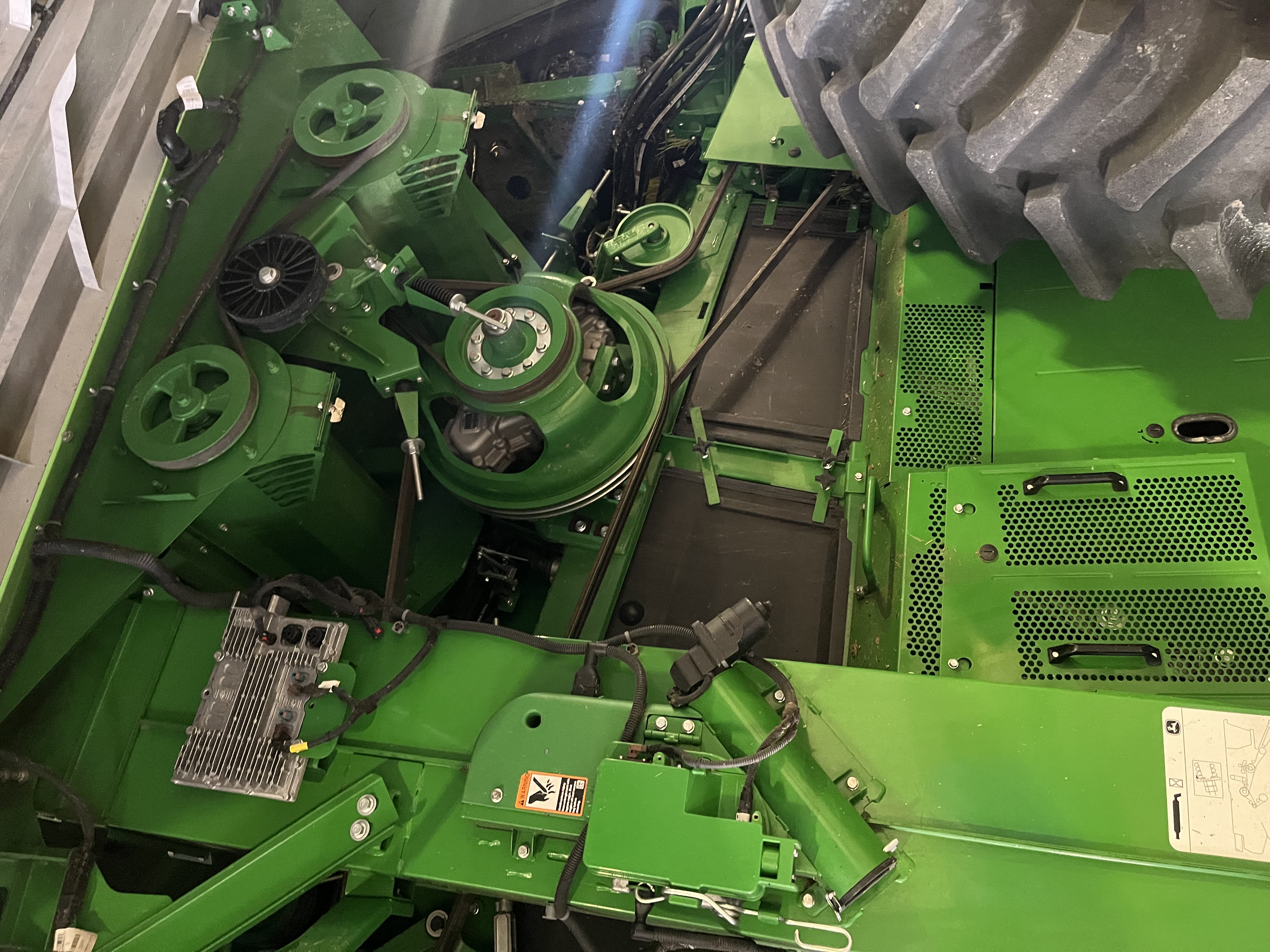 2022 John Deere X9 1000 Combine
