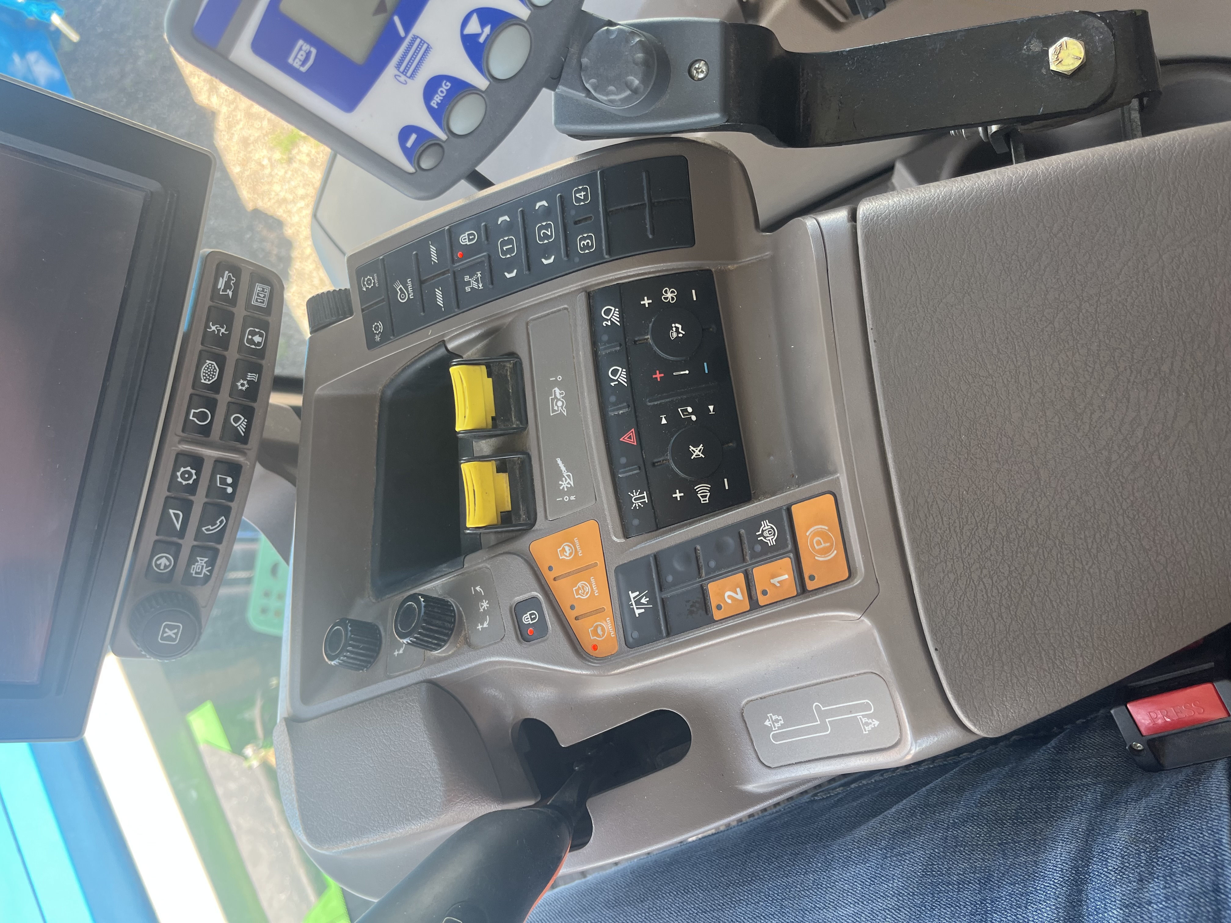2019 John Deere S760 Combine