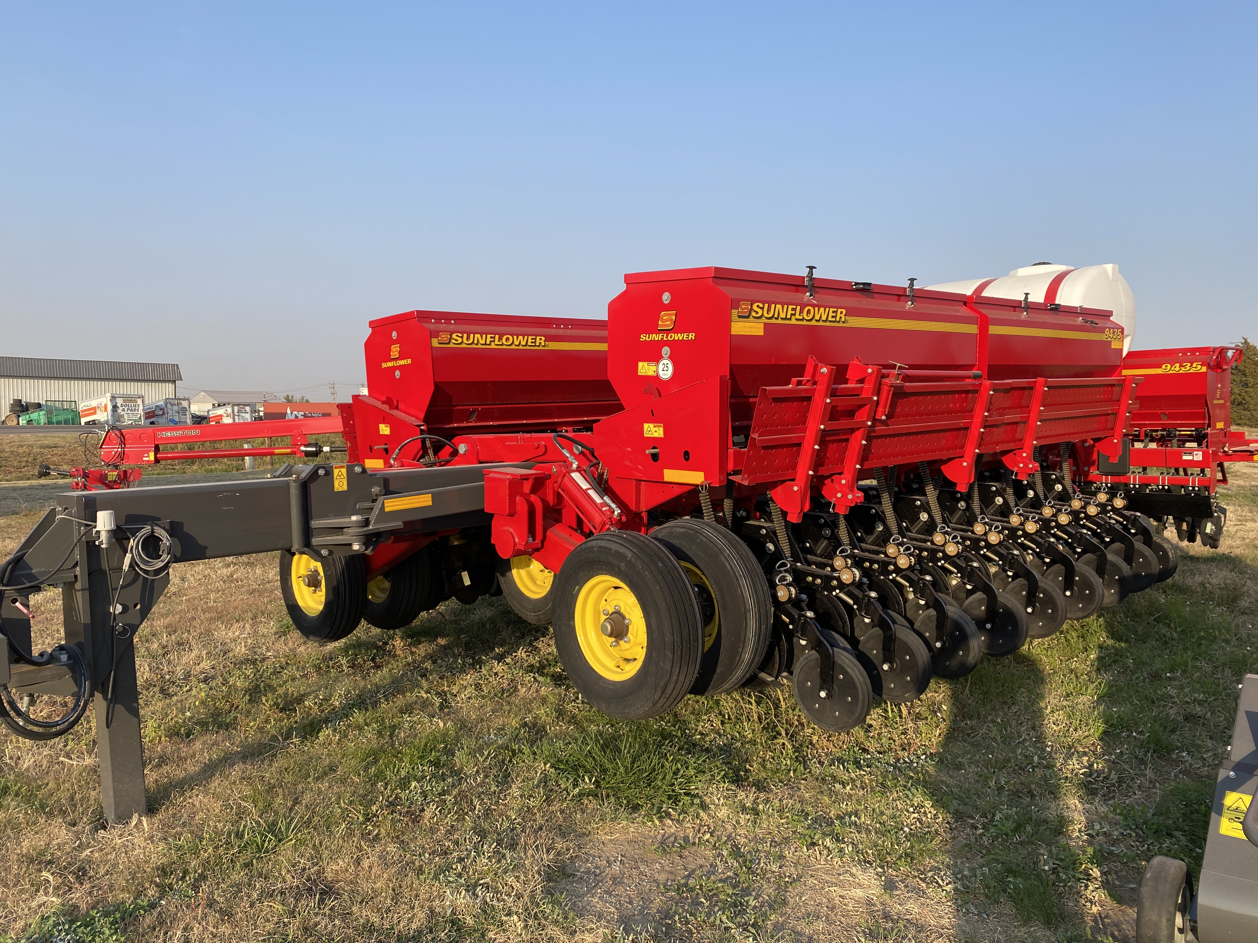 2023 Sunflower 9435-40 Drill