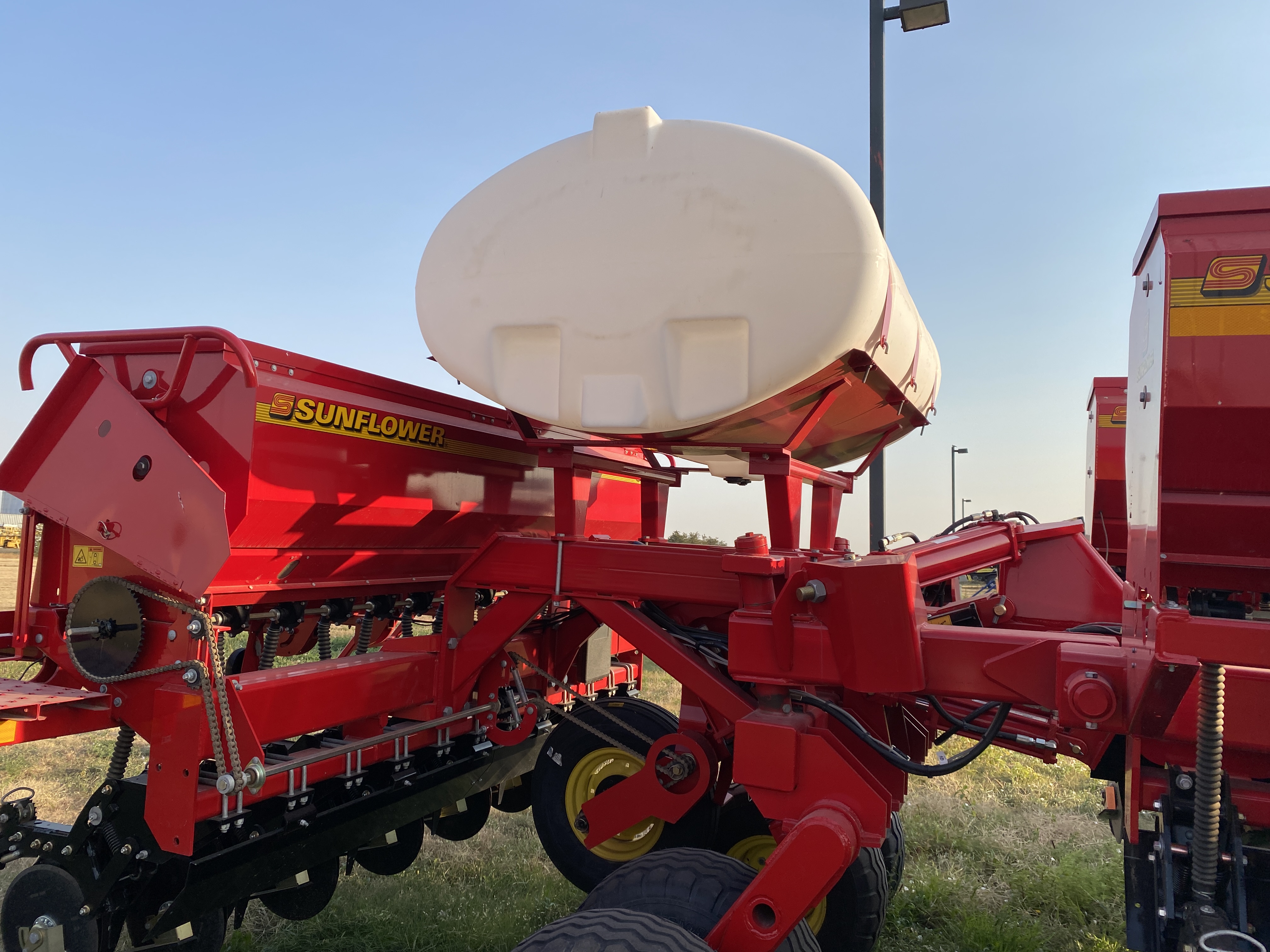 2023 Sunflower 9435-40 Drill