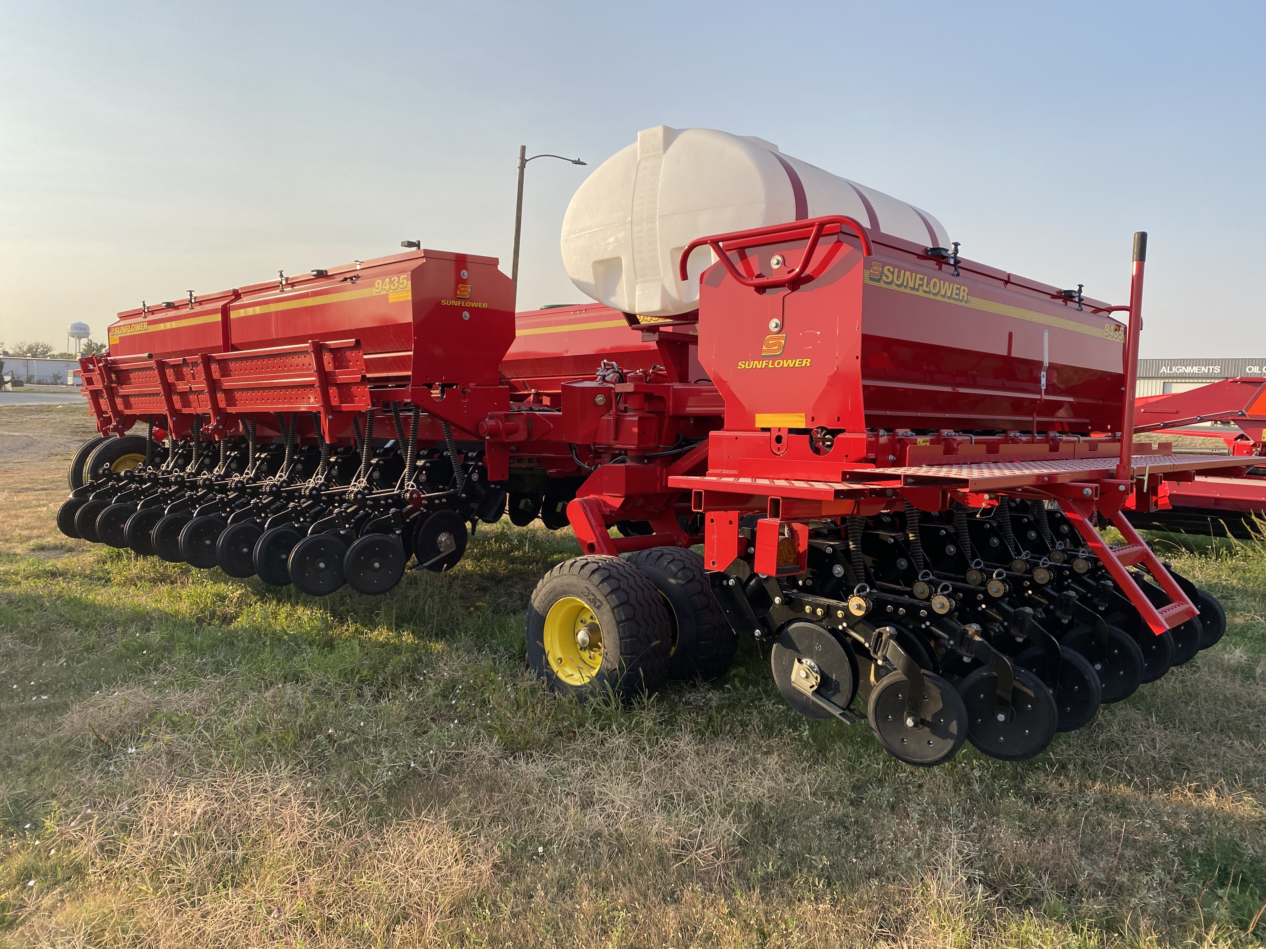 2023 Sunflower 9435-40 Drill