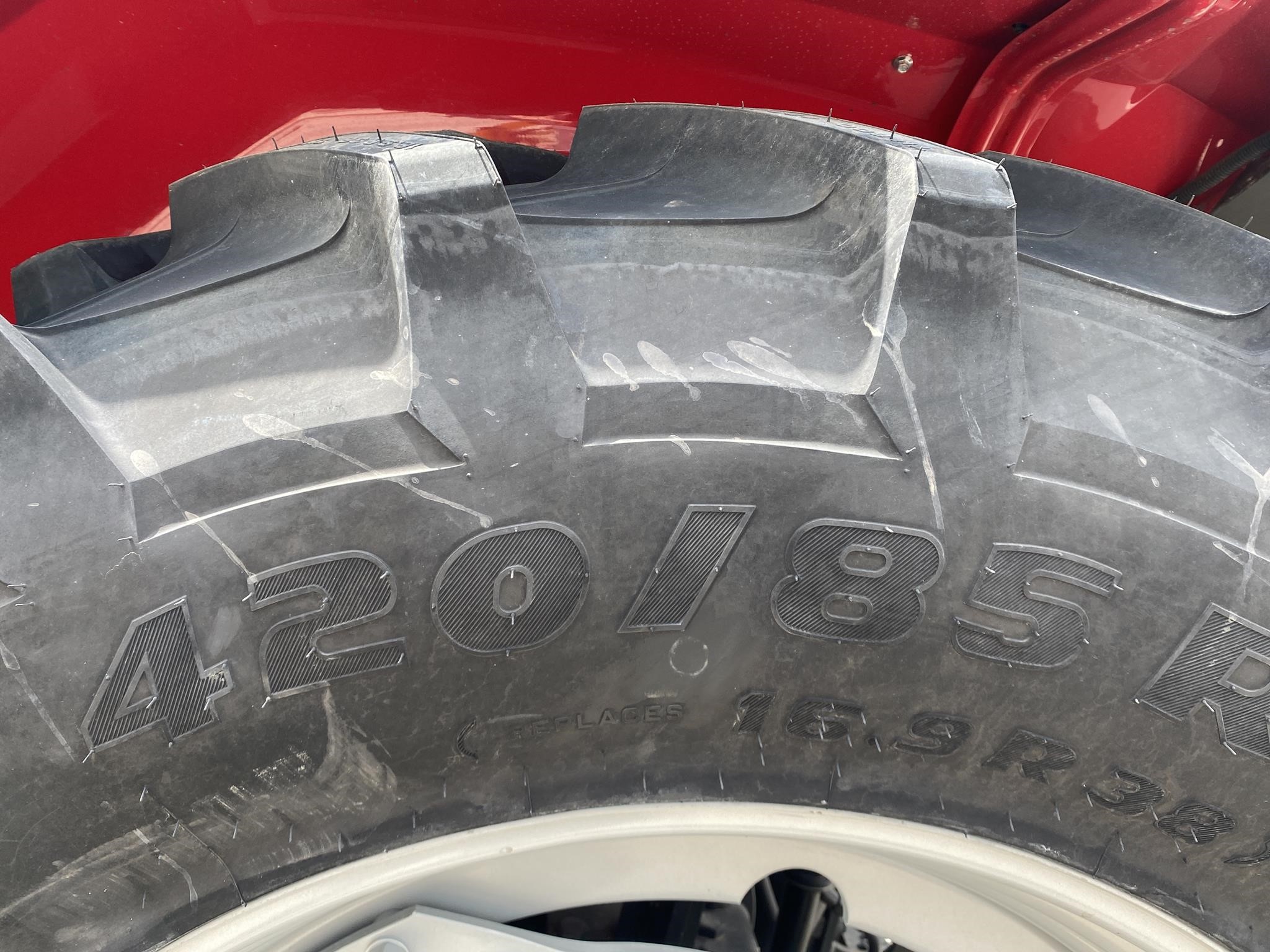 2024 Massey Ferguson MF5711D Tractor