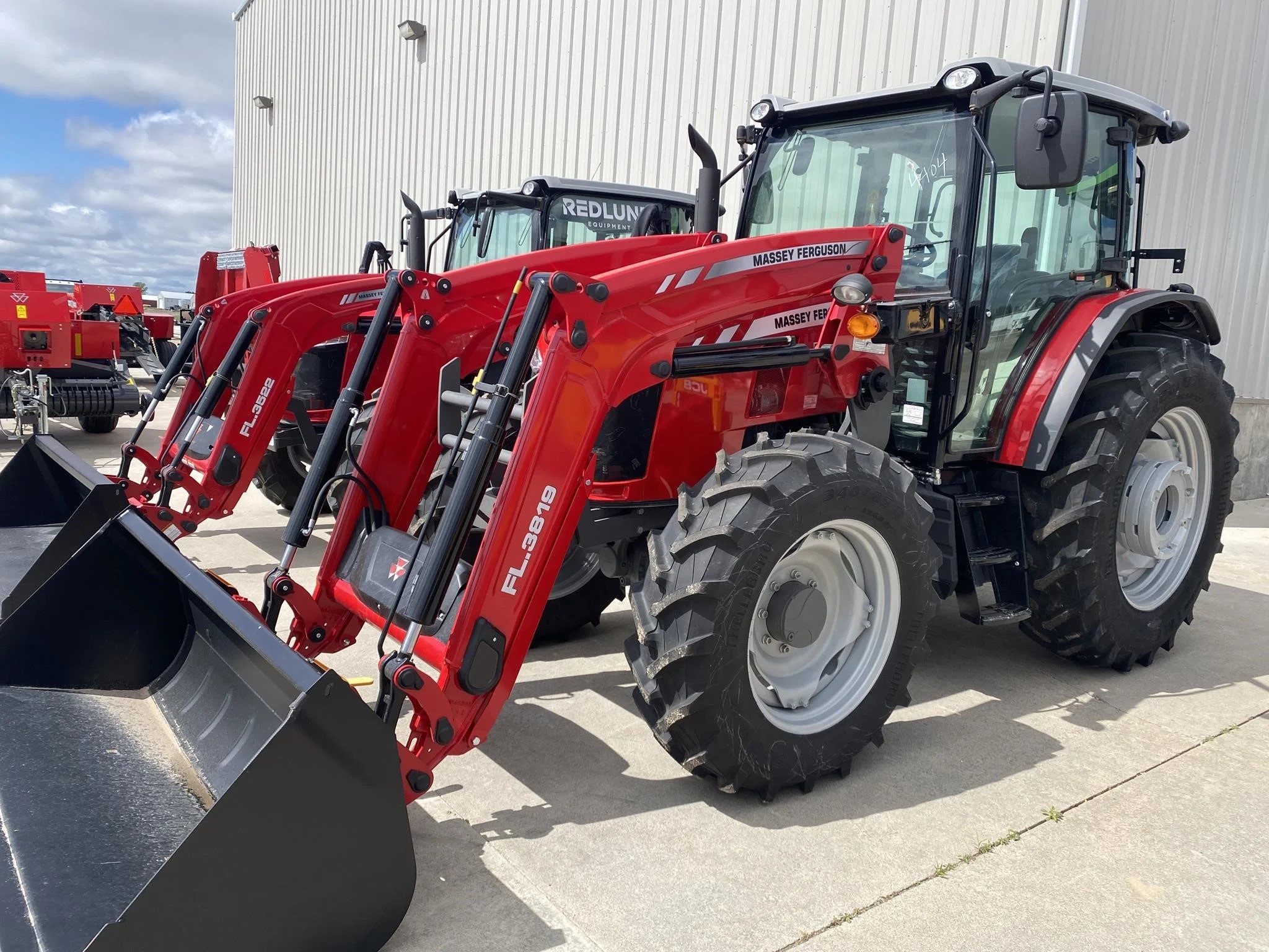 2024 Massey Ferguson MF5711D Tractor
