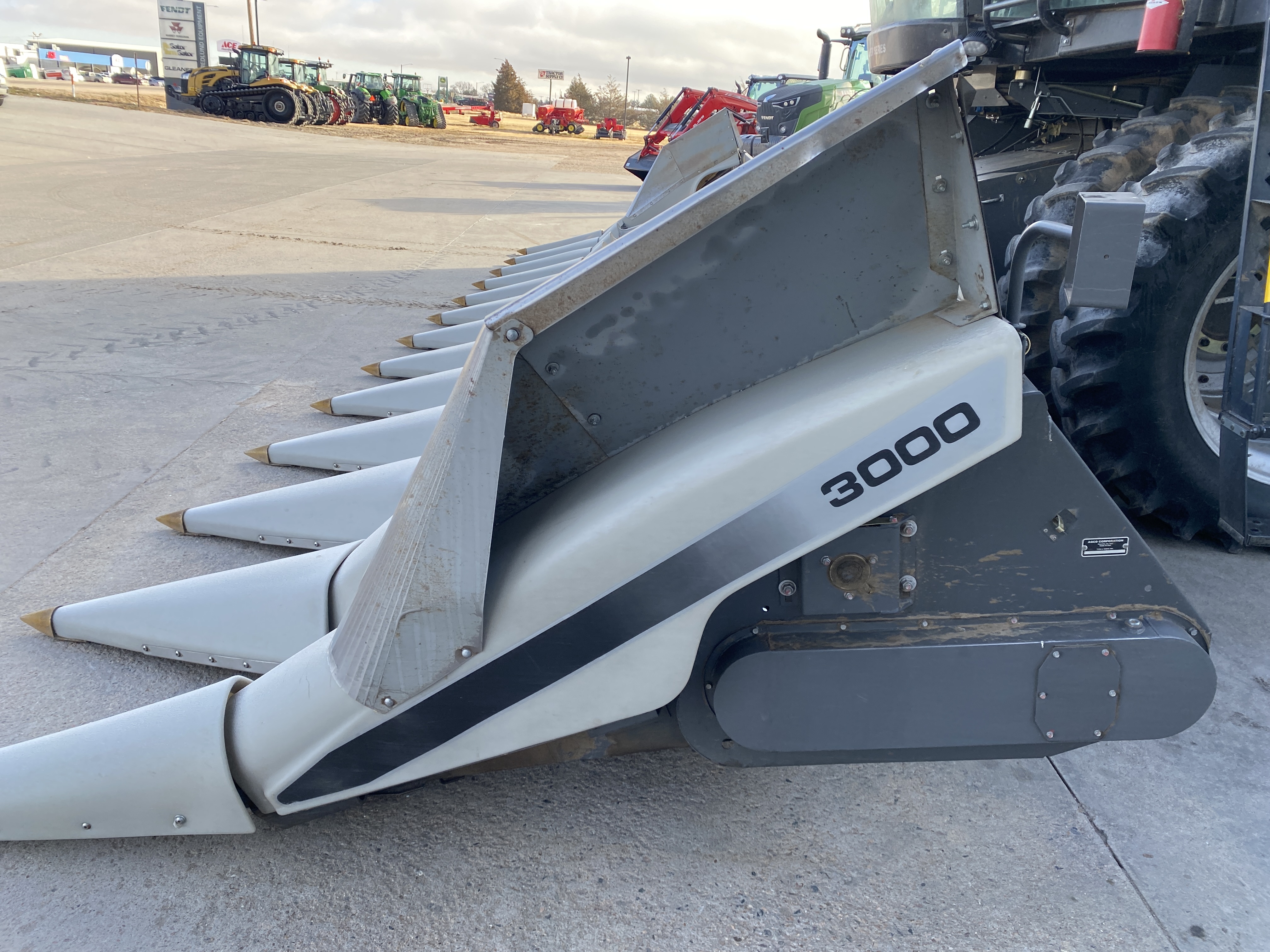 2023 Gleaner GL3312 Header Combine