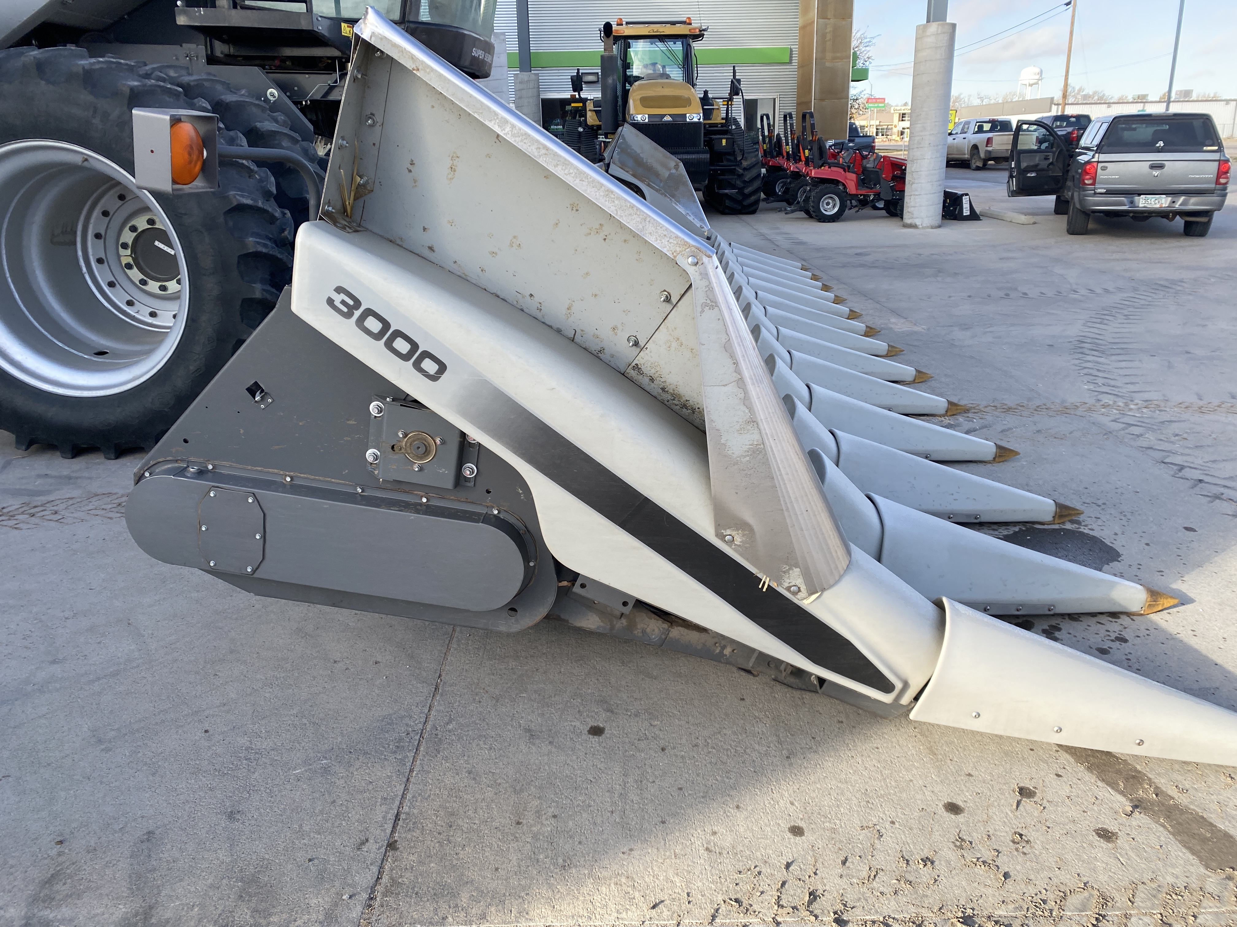 2023 Gleaner GL3312 Header Combine