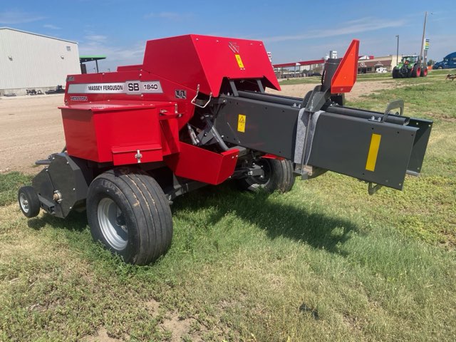 2024 Massey Ferguson MF1840 Baler/Square