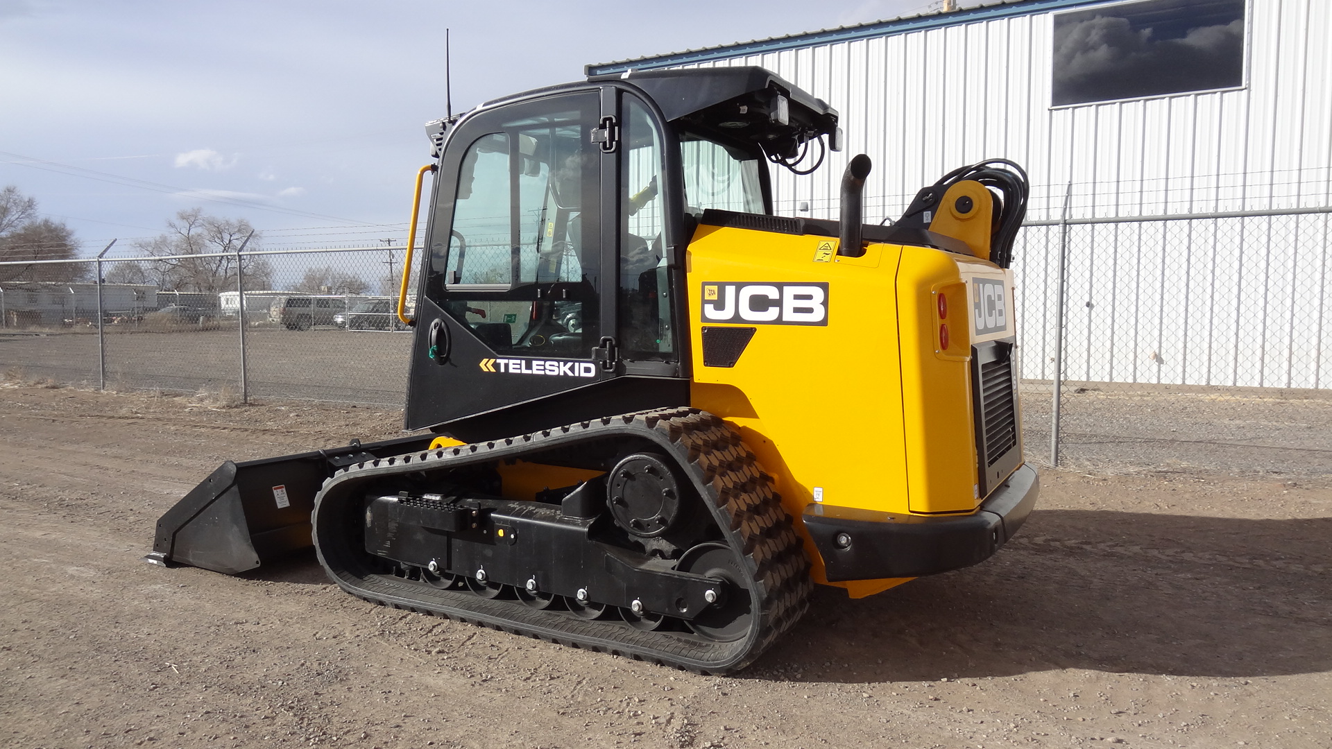 2026 JCB 3TS-8T Skid Steer/Excavator