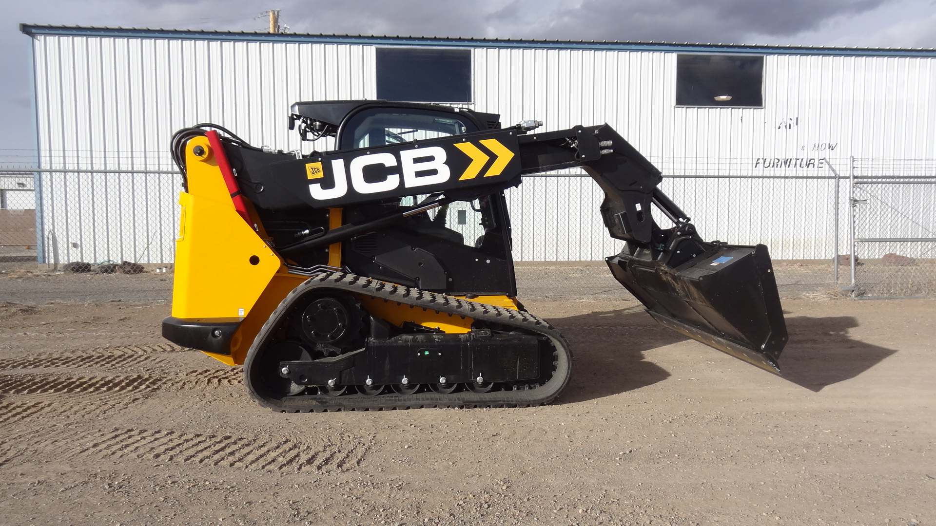 2026 JCB 3TS-8T Skid Steer/Excavator