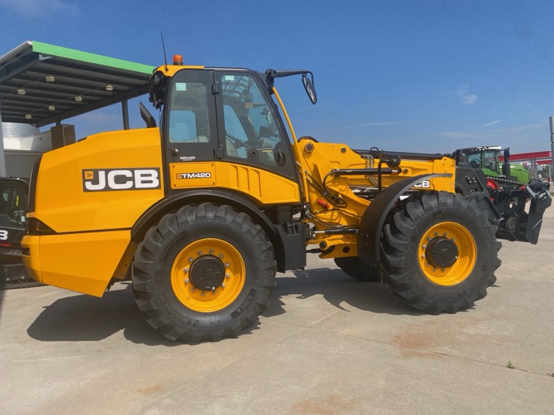 2026 JCB TM420 TeleHandler