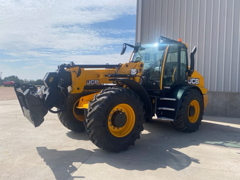 2026 JCB TM420 TeleHandler