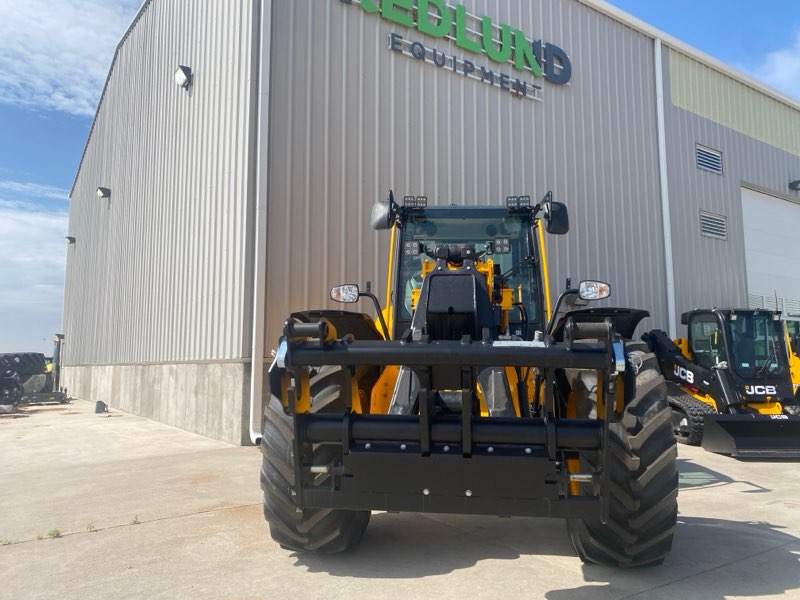 2026 JCB TM420 TeleHandler