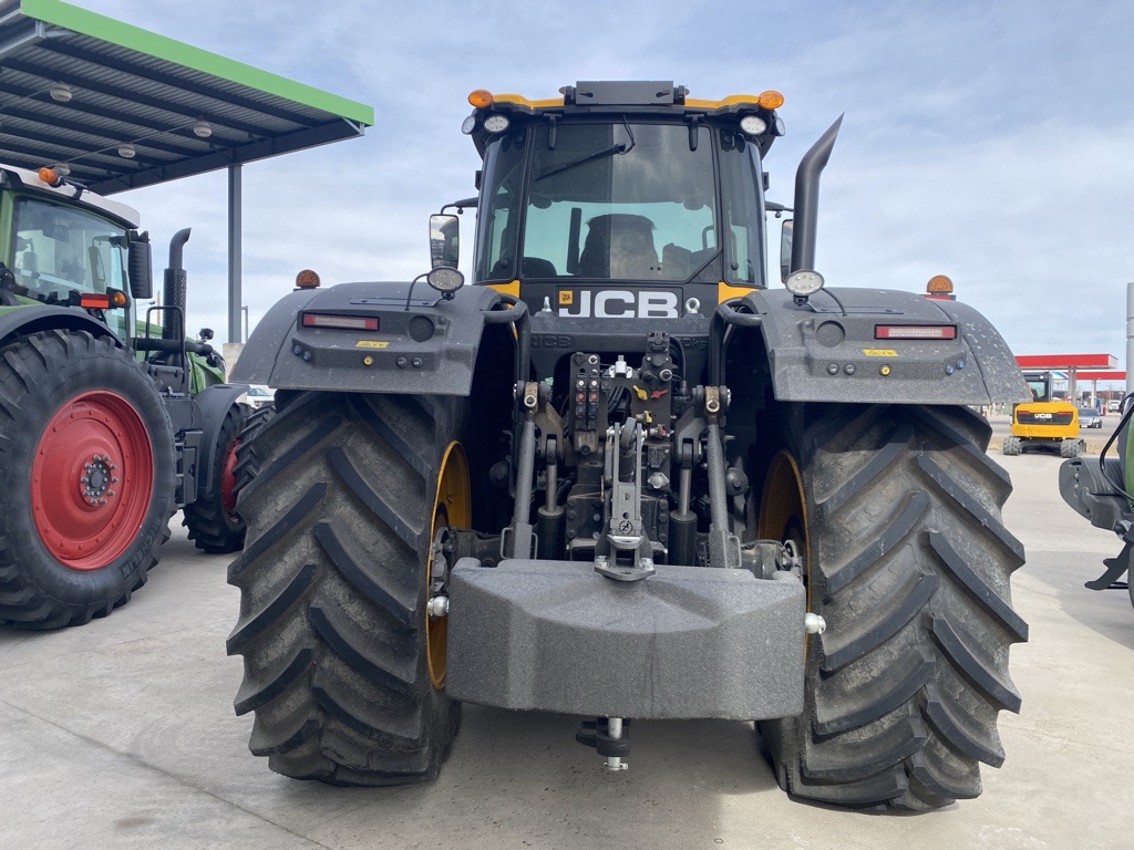 2025 JCB 8330T4FCC Tractor