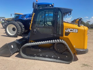 2023 JCB 3TS-8T Skid Steer/Excavator