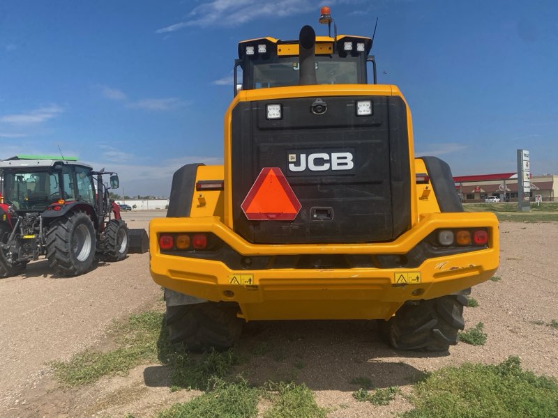 2025 JCB 437 Loader