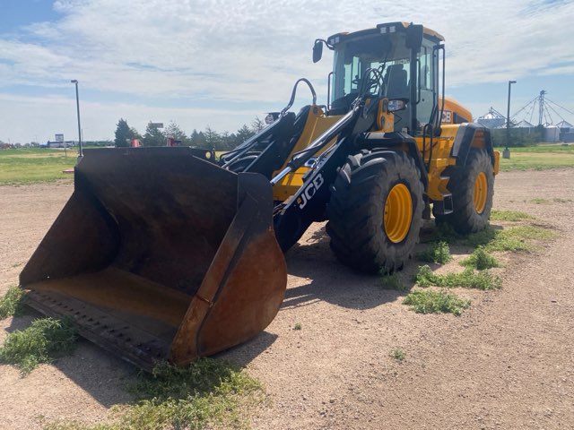 2025 JCB 437 Loader
