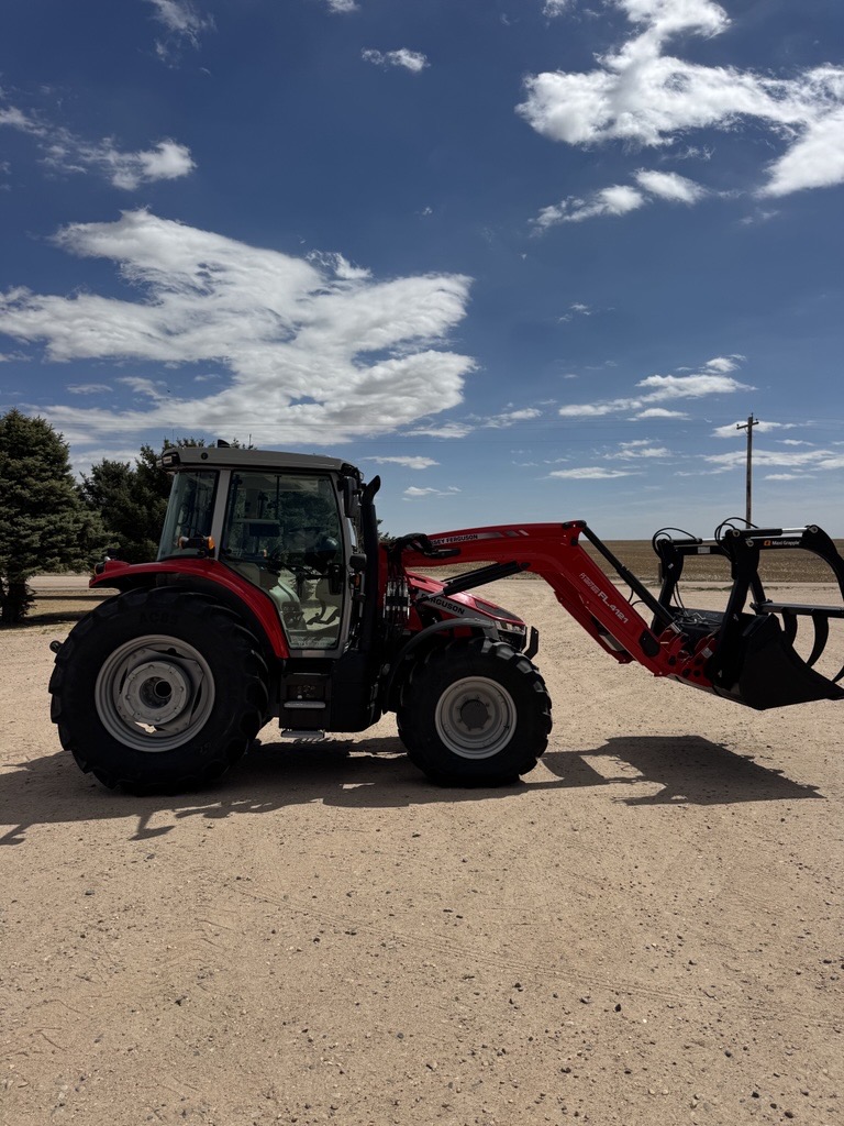 2023 Massey Ferguson MF5S.115 Tractor