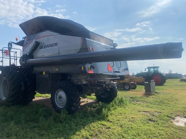 2024 Gleaner S97 Combine