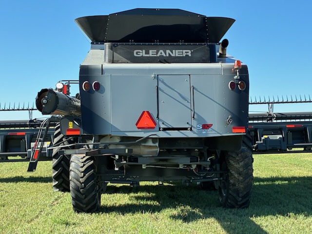 2024 Gleaner S97 Combine
