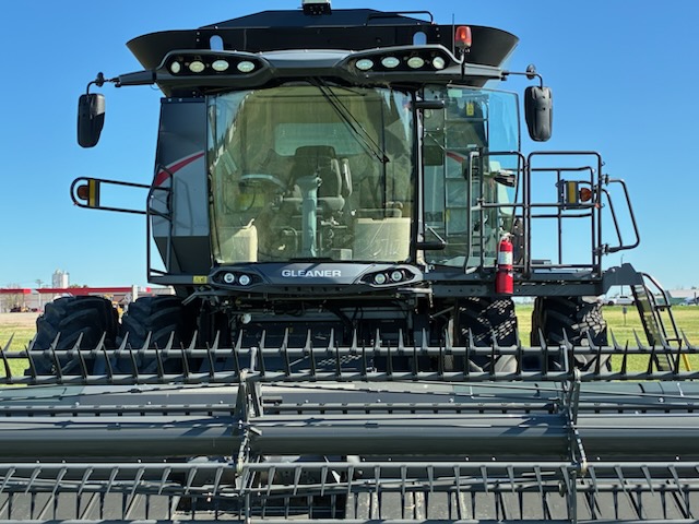 2024 Gleaner S97 Combine