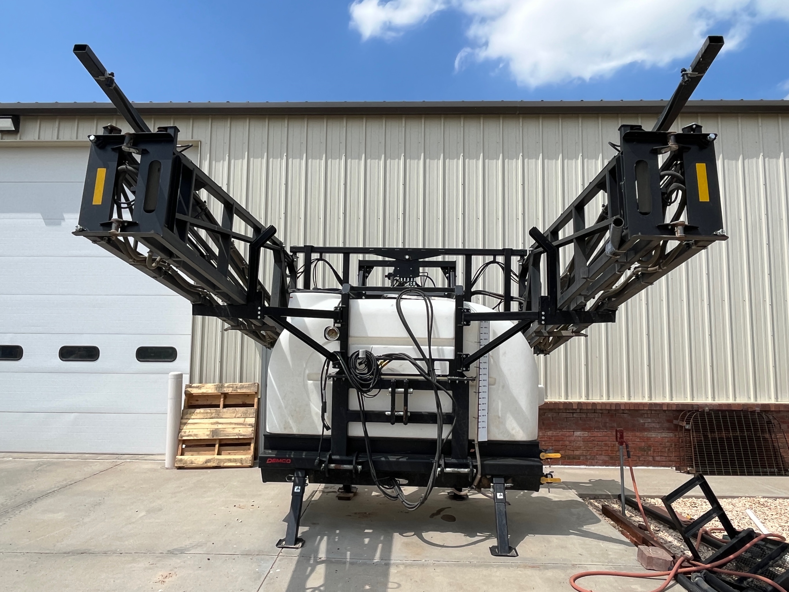 2021 Demco RM600 Sprayer