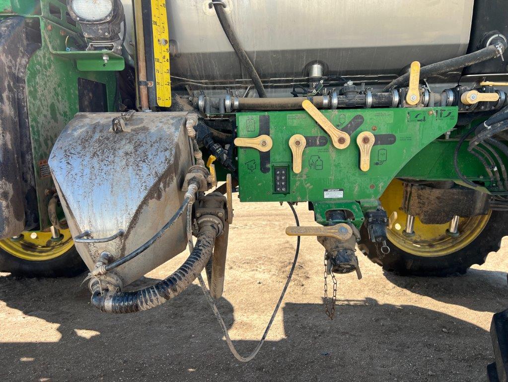 2015 John Deere R4038 Sprayer/High Clearance