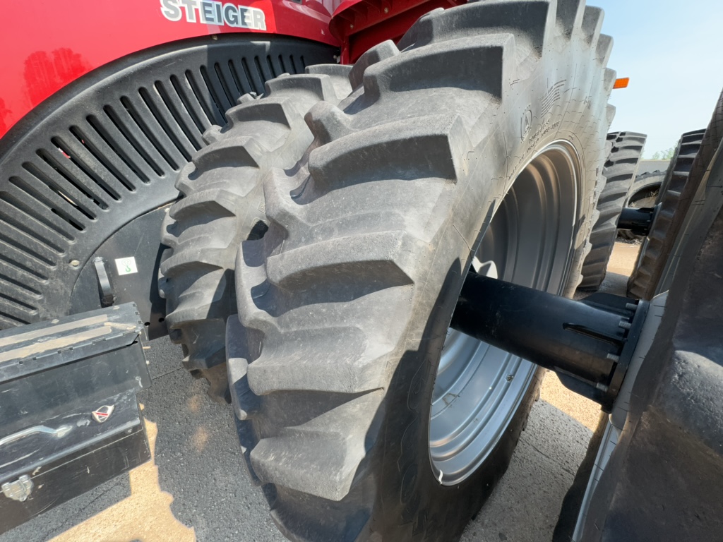 2023 Case IH Steiger 370 AFS Tractor