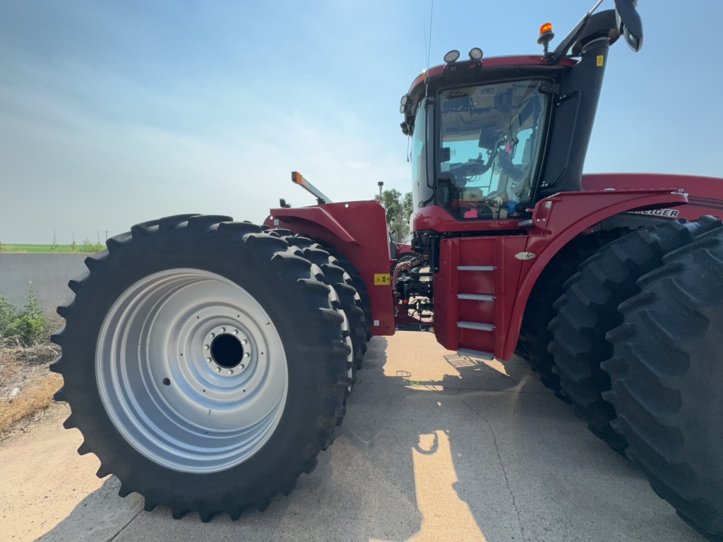 2023 Case IH Steiger 370 AFS Tractor