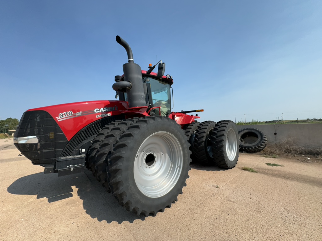 2023 Case IH Steiger 370 AFS Tractor