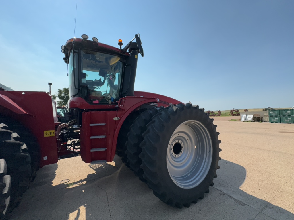 2023 Case IH Steiger 370 AFS Tractor