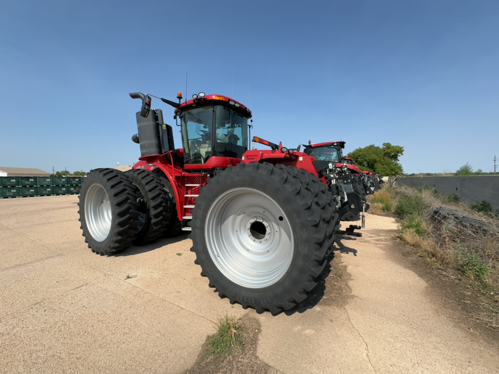 2023 Case IH Steiger 370 AFS Tractor