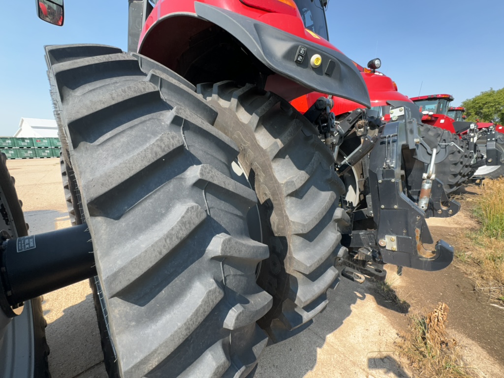 2023 Case IH Magnum 340 AFS Tractor