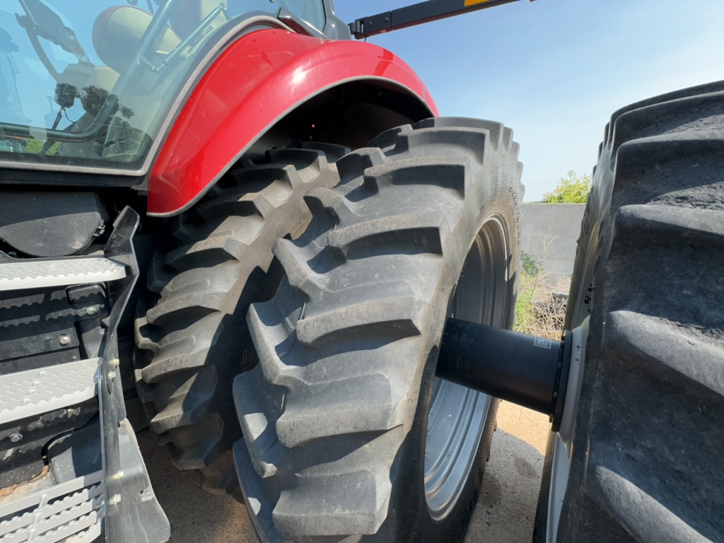 2023 Case IH Magnum 340 AFS Tractor