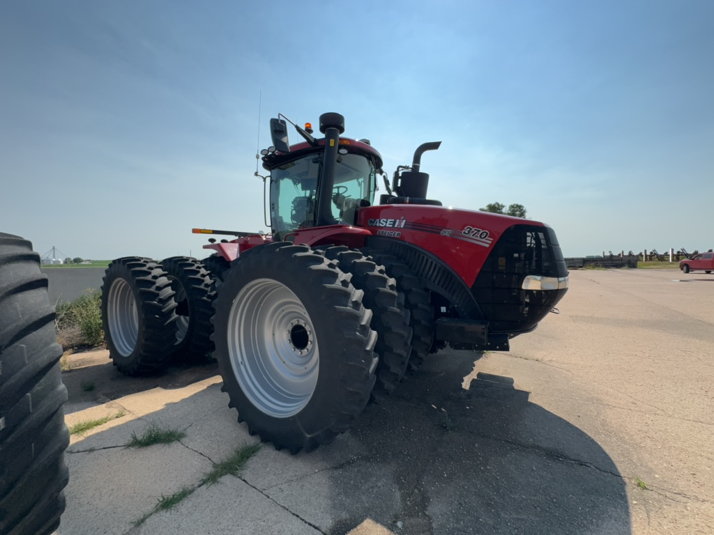 2023 Case IH Steiger 370 AFS Tractor