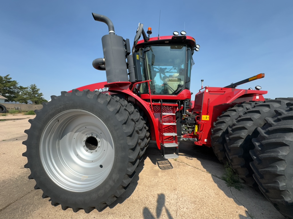 2023 Case IH Steiger 370 AFS Tractor