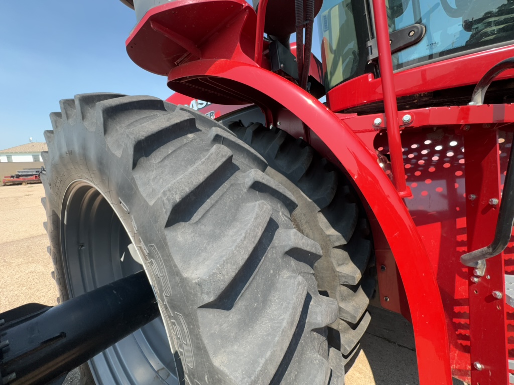 2023 Case IH Steiger 370 AFS Tractor