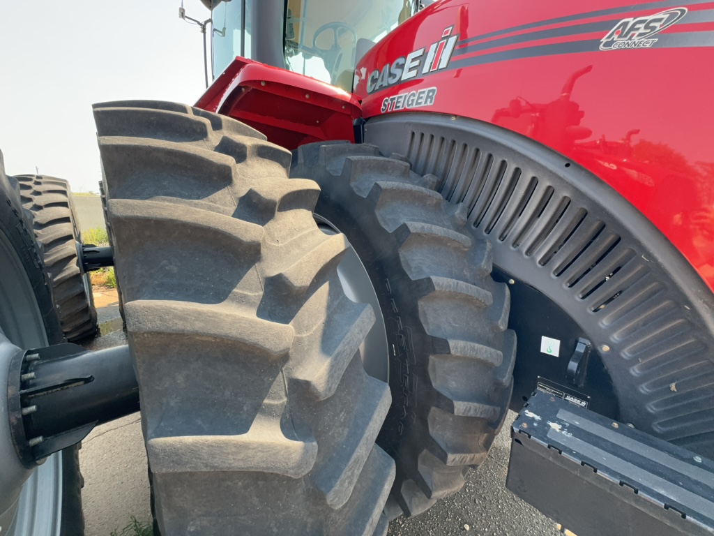 2023 Case IH Steiger 370 AFS Tractor