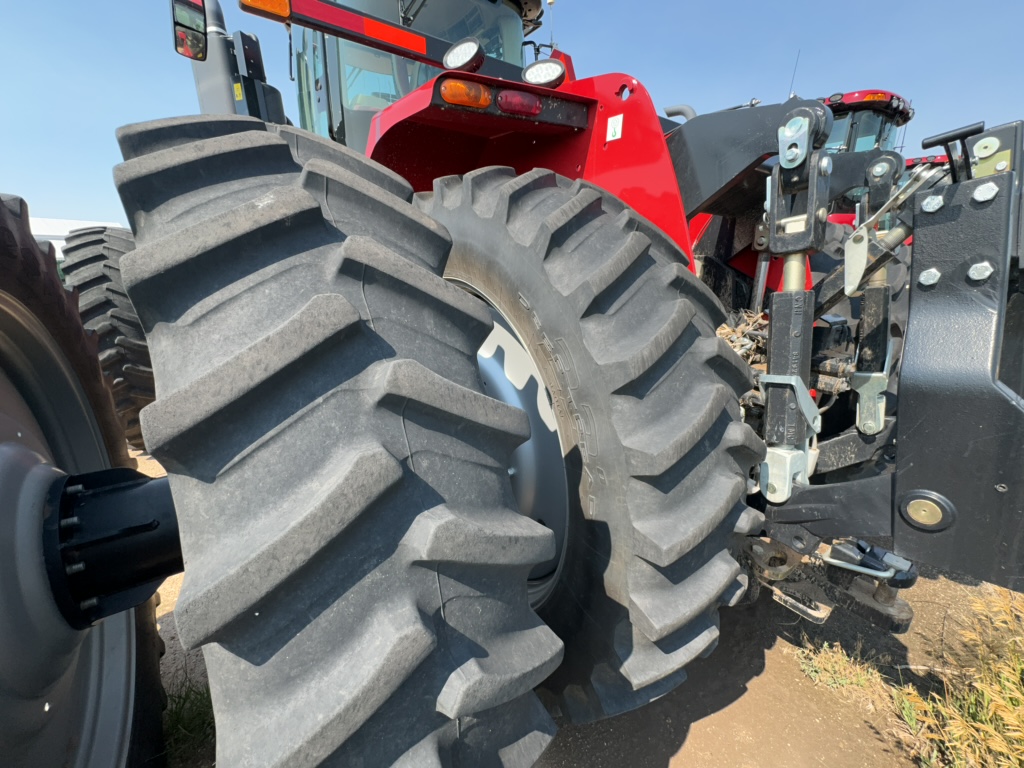 2023 Case IH Steiger 370 AFS Tractor