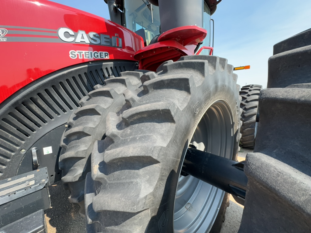 2023 Case IH Steiger 370 AFS Tractor