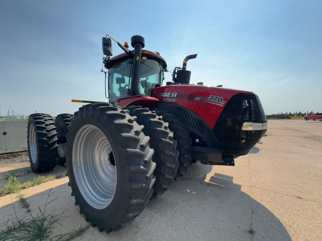 2023 Case IH Steiger 370 AFS Tractor