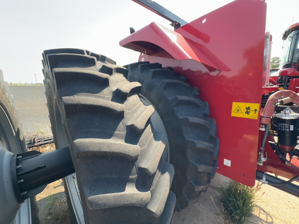 2023 Case IH Steiger 370 AFS Tractor