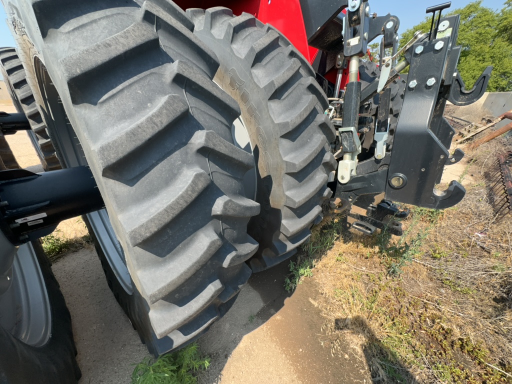 2023 Case IH Steiger 370 AFS Tractor