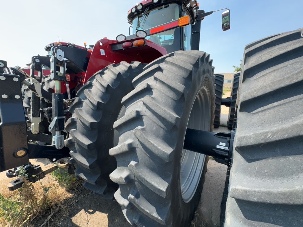 2023 Case IH Steiger 370 AFS Tractor