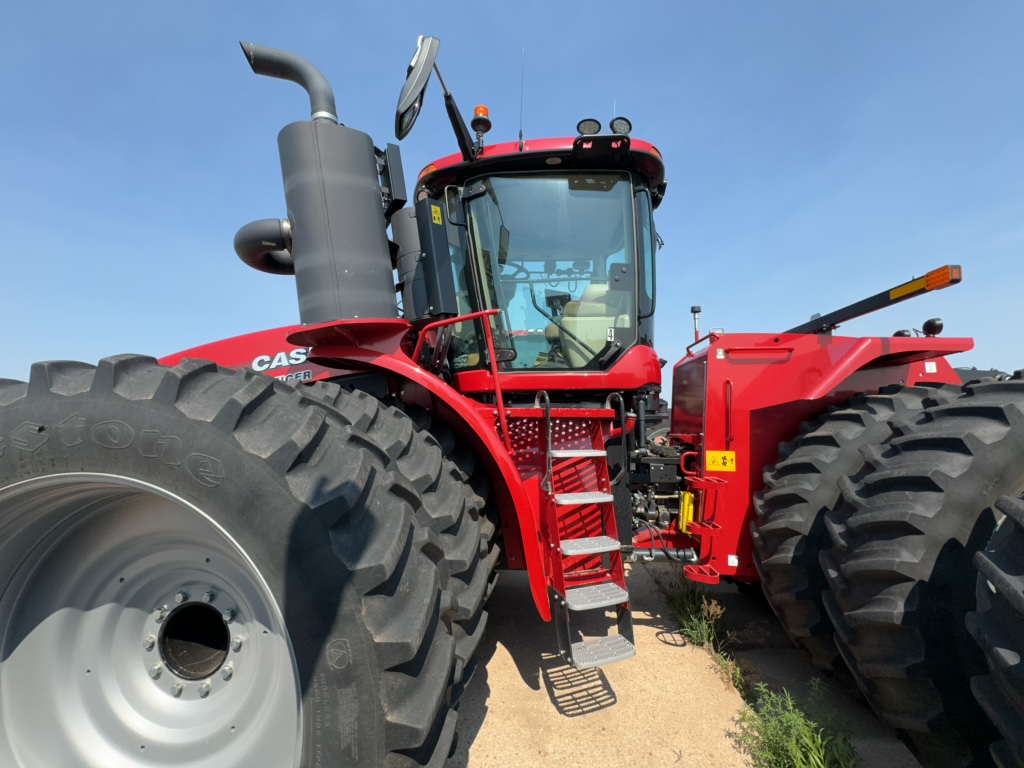 2023 Case IH Steiger 370 AFS Tractor