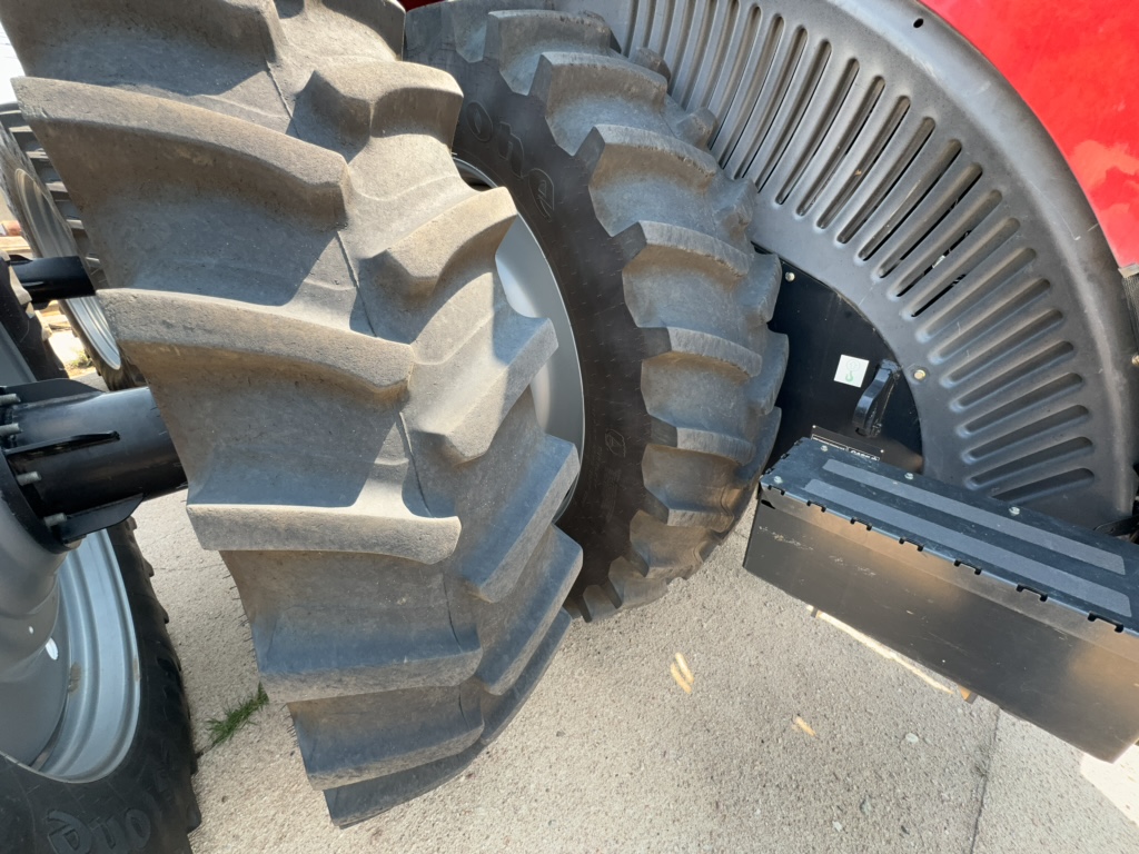 2023 Case IH Steiger 370 AFS Tractor