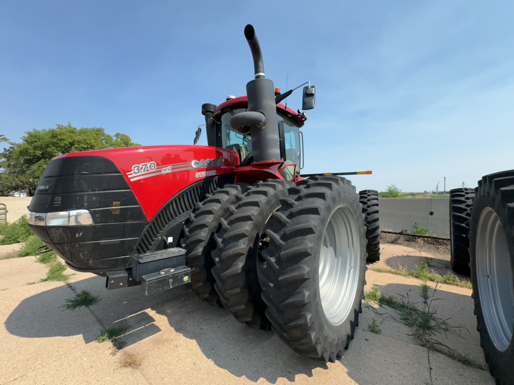 2023 Case IH Steiger 370 AFS Tractor