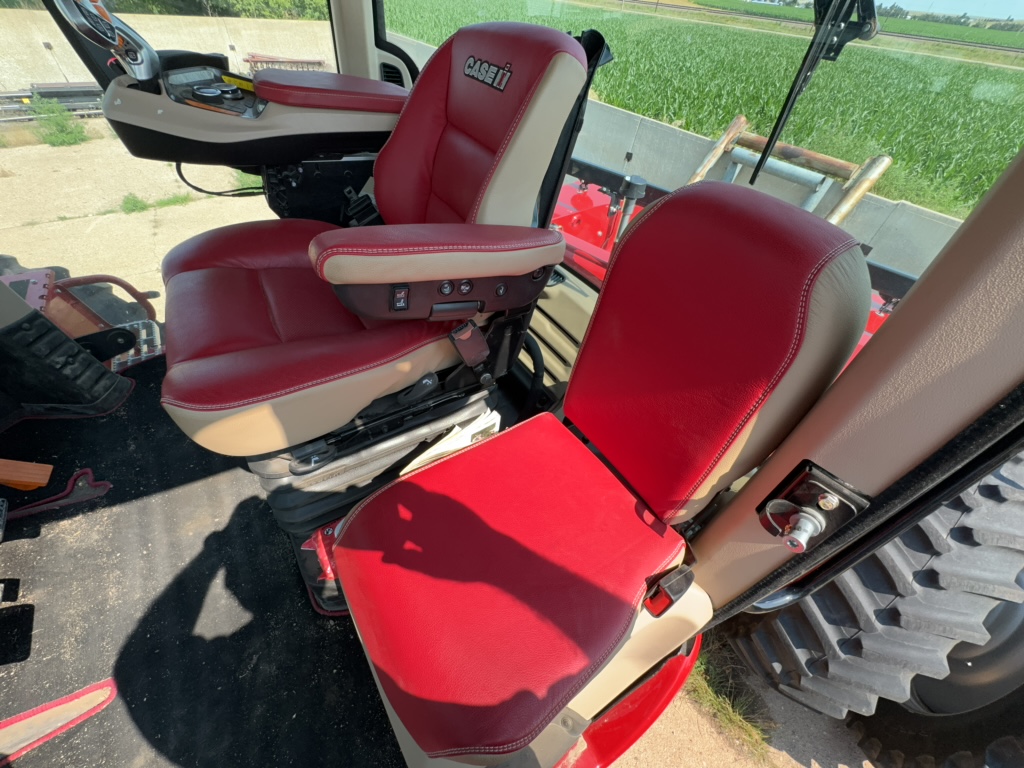 2023 Case IH Steiger 370 AFS Tractor