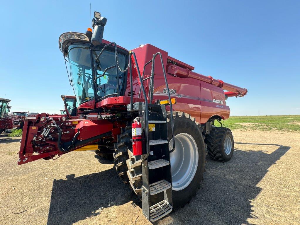 2024 Case IH 8250 Combine