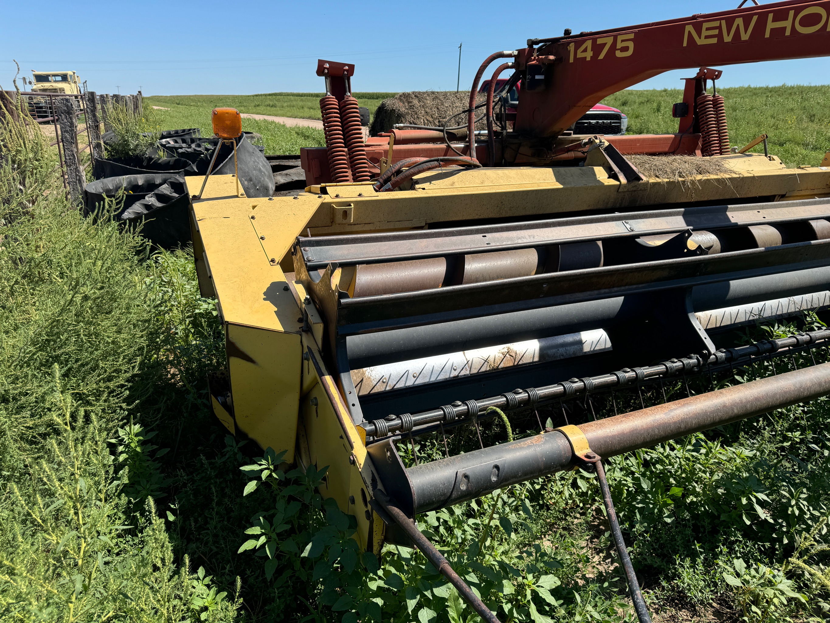 1998 New Holland 1475 Mower Conditioner